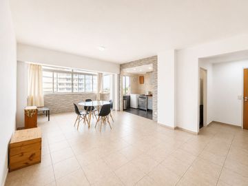 VENTA DEPARTAMENTO 5 AMB BARRIO SARMIENTO COCHERA