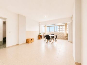 VENTA DEPARTAMENTO 5 AMB BARRIO SARMIENTO COCHERA