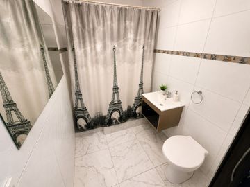 VENTA DEPARTAMENTO 5 AMB BARRIO SARMIENTO COCHERA