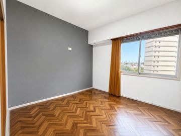 VENTA DEPARTAMENTO 5 AMB BARRIO SARMIENTO COCHERA