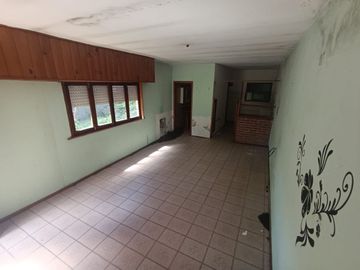 Venta Casa 3 ambientes con Pileta en Batan