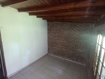 Venta Casa 3 ambientes con Pileta en Batan