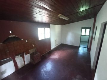 Venta Casa 3 ambientes con Pileta en Batan