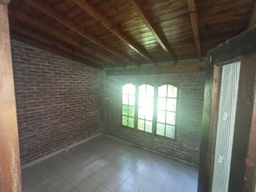 Venta Casa 3 ambientes con Pileta en Batan