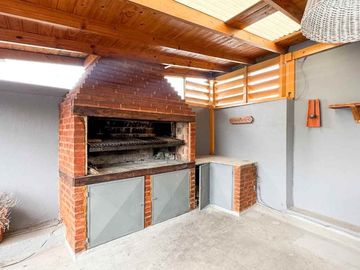 VENTA PH 3 AMB. CON TERRAZA Y PARRILA PROPIA