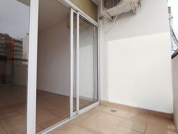 DEPTO 2 AMB VENTA BALCON COCHERA VILLA URQUIZA