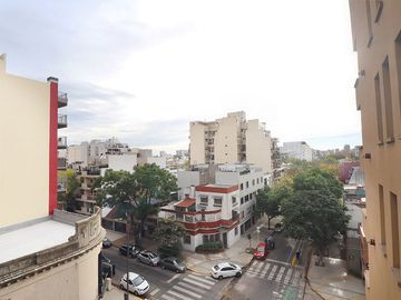 DEPTO 2 AMB VENTA BALCON COCHERA VILLA URQUIZA