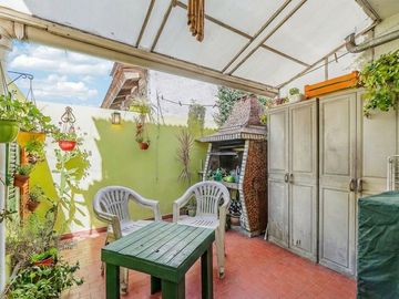 Duplex 3 ambientes venta Villa Luzuriaga Apto Cred