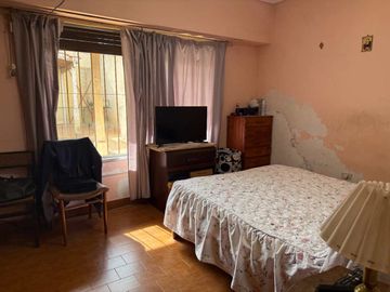 VENTA CASA DOS AMB C/COCHERA, PATIO - APTO CREDITO