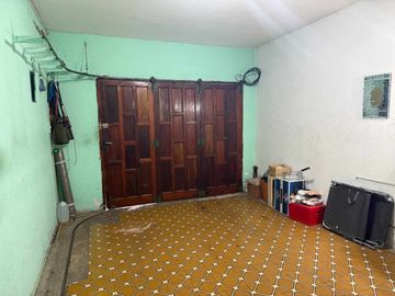 VENTA CASA DOS AMB C/COCHERA, PATIO - APTO CREDITO