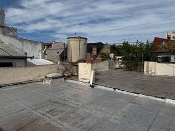 VENTA CASA DOS AMB C/COCHERA, PATIO - APTO CREDITO