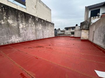 Local Comercial Venta sobre Av. Hipólito Yrigoyen