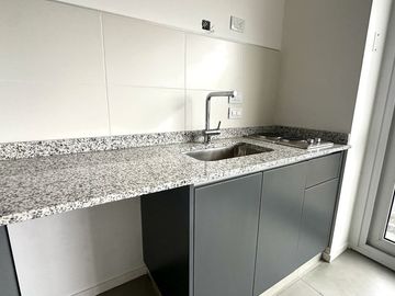 VENTA MONOAMBIENTE BALCON COCHERA MARTELLI PERMUTA