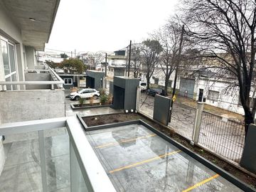 VENTA MONOAMBIENTE BALCON COCHERA MARTELLI PERMUTA