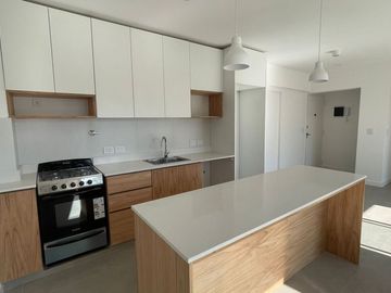 3 Amb. Remodelado con Balcón Terraza en Belgrano