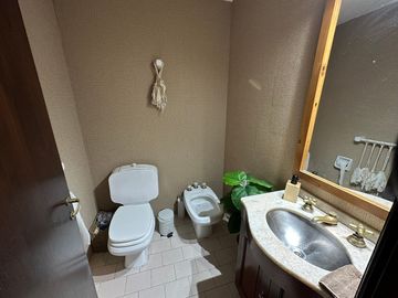 Casa 6 Amb - 4 Dorm Jadin y Pileta  - Punta Chica