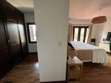 Casa 6 Amb - 4 Dorm Jadin y Pileta  - Punta Chica