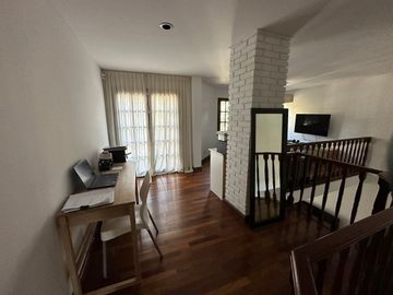 Casa 6 Amb - 4 Dorm Jadin y Pileta  - Punta Chica