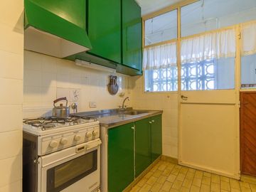 Venta departamento 4 amb - Con Balcón y Cochera