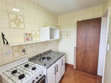 VENTA DE DEPARTAMENTO 2 AMBIENTES EN VICENTE LOPEZ