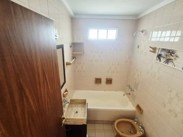 VENTA DE DEPARTAMENTO 2 AMBIENTES EN VICENTE LOPEZ