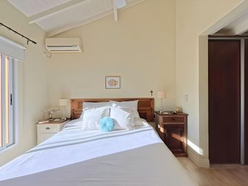 CASA EN VENTA 3 DORMITORIOS CON PILETA B.CERRADO