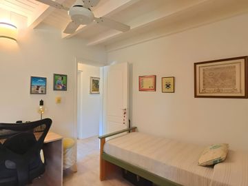 CASA EN VENTA 3 DORMITORIOS CON PILETA B.CERRADO
