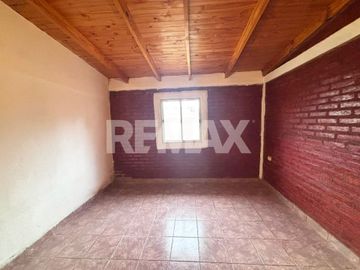 VENTA CASA 1 DORM EN B° BUDEN DE PLOTTIER - NQN -