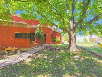 CASA QUINTA EN PONTEVEDRA 4 AMBIENTES CON PISCINA