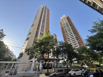 Venta Torre Palermo Pileta 2 cocheras vista al río