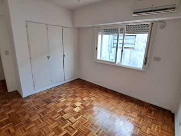 VENTA DOS AMBIENTES COCHERA LUMINOSOS OLIVOS