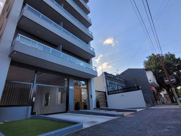 VENTA DEPTO 2 AMB A ESTRENAR CON COCHERA. QUILMES