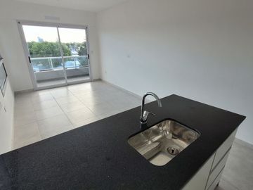 VENTA DEPTO 2 AMB A ESTRENAR CON COCHERA. QUILMES