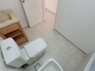 VENTA DEPTO 2 AMB A ESTRENAR CON COCHERA. QUILMES