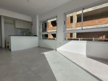 VENTA DEPTO 2 AMB A ESTRENAR CON COCHERA. QUILMES