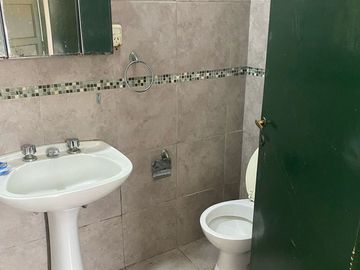 VENTA CASA INTERNA DOS DORMITORIOS, ALBERDI