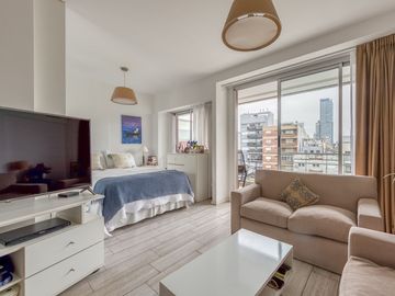 Venta Ambiente y medio balcón full amenities