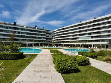 DEPARTAMENTO de 4 AMBIENTES en VENTA BOUQUET