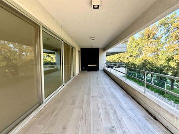 DEPARTAMENTO de 4 AMBIENTES en VENTA BOUQUET
