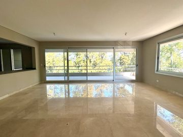 DEPARTAMENTO de 4 AMBIENTES en VENTA BOUQUET