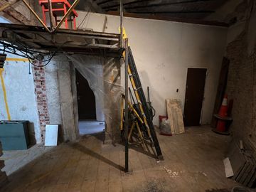 VENTA CASA LOTE PROPIO EN ESQUINA CHACARITA