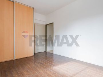 VENTA DEPTO 2 AMB PATIO Y COCHERA FIJA VILLA LURO