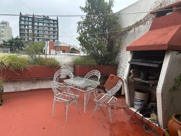 OPORTUNIDAD VENTA CASA 5 AMBIENTES COCHERA TERRAZA