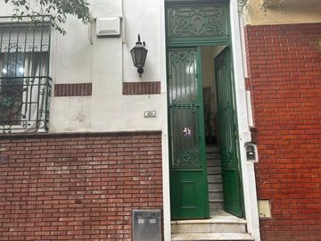 OPORTUNIDAD VENTA CASA 5 AMBIENTES COCHERA TERRAZA