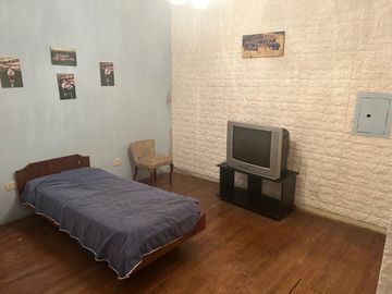 OPORTUNIDAD VENTA CASA 5 AMBIENTES COCHERA TERRAZA