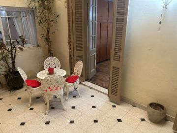 OPORTUNIDAD VENTA CASA 5 AMBIENTES COCHERA TERRAZA