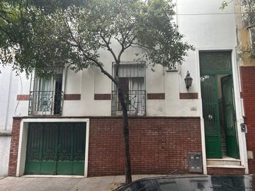 OPORTUNIDAD VENTA CASA 5 AMBIENTES COCHERA TERRAZA