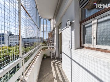 VENTA DEPTO 2 AMB CON BALCON CORRIDO