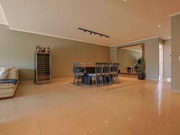 VENTA LOCAL Y DPTO 4 AMB RECICLADO AVENIDA JBJ