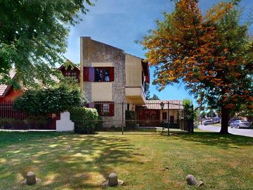 VENTA PH 3 AMBIENTES CON COCHERA BARRIO CAISAMAR